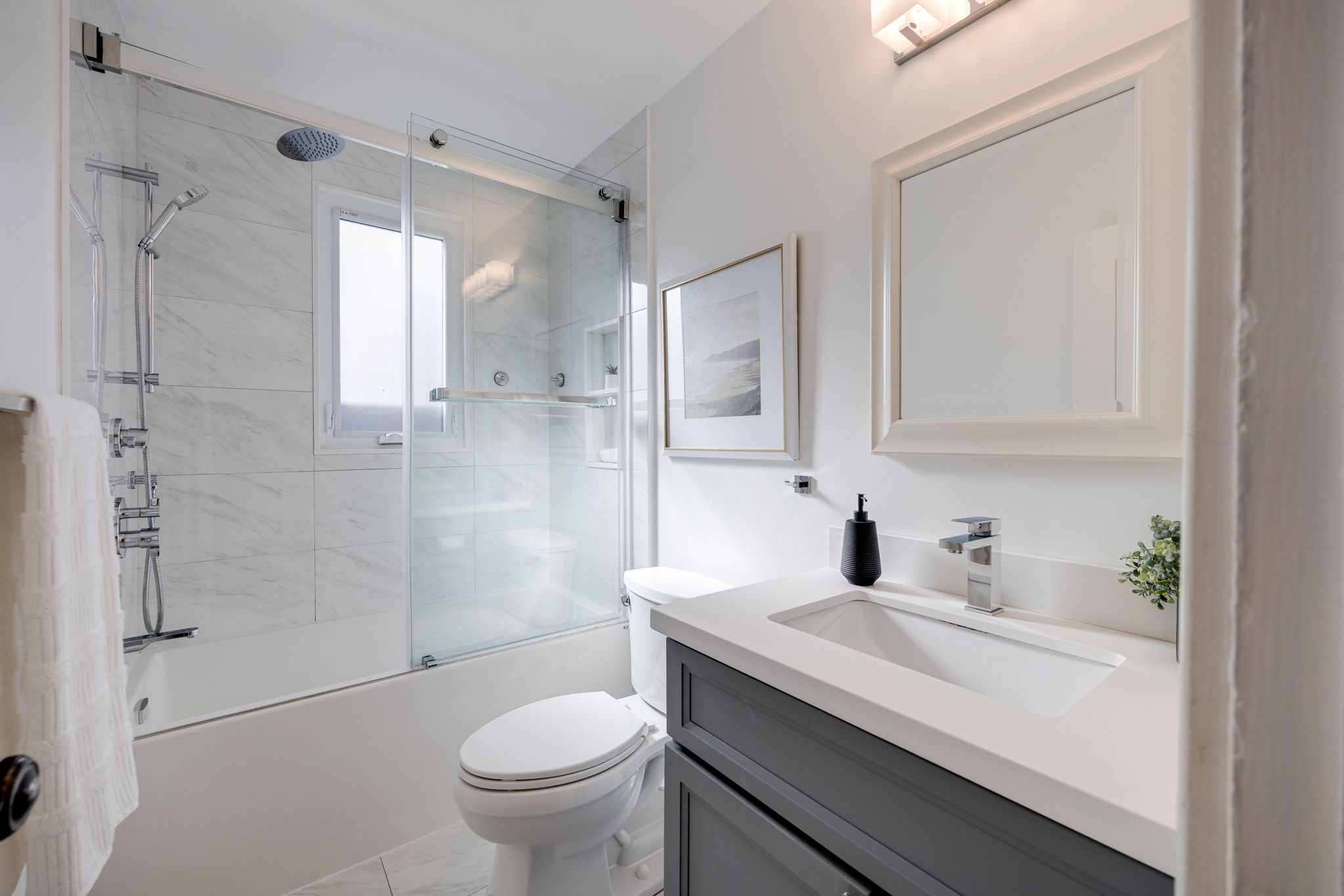 Toronto property showcase — delivered property photograph 38