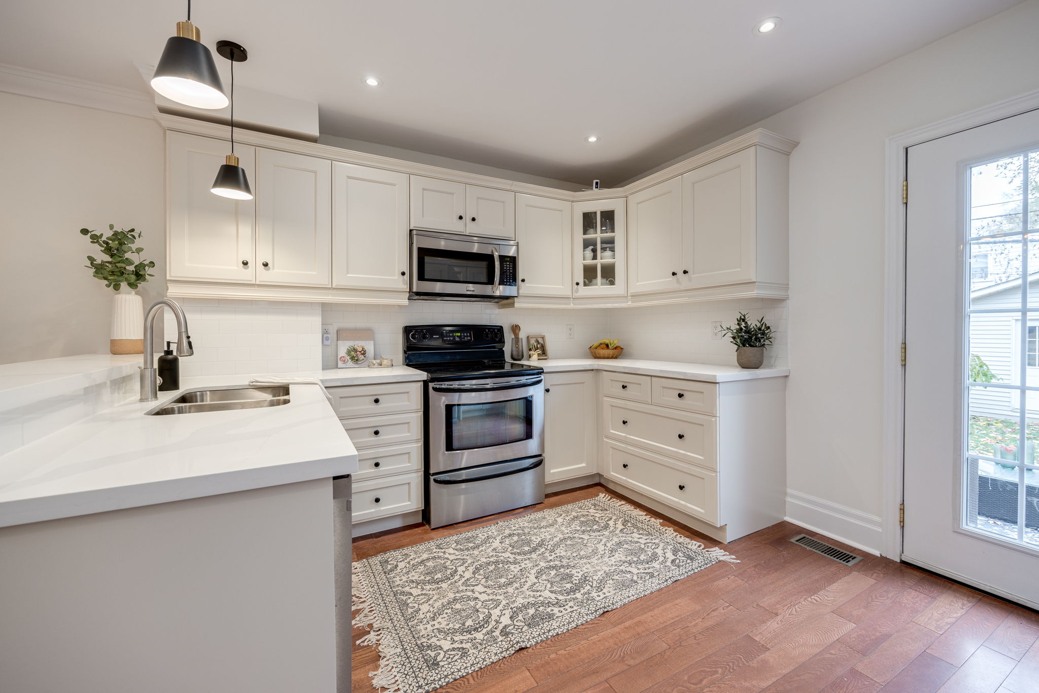 Toronto property showcase — delivered property photograph 31