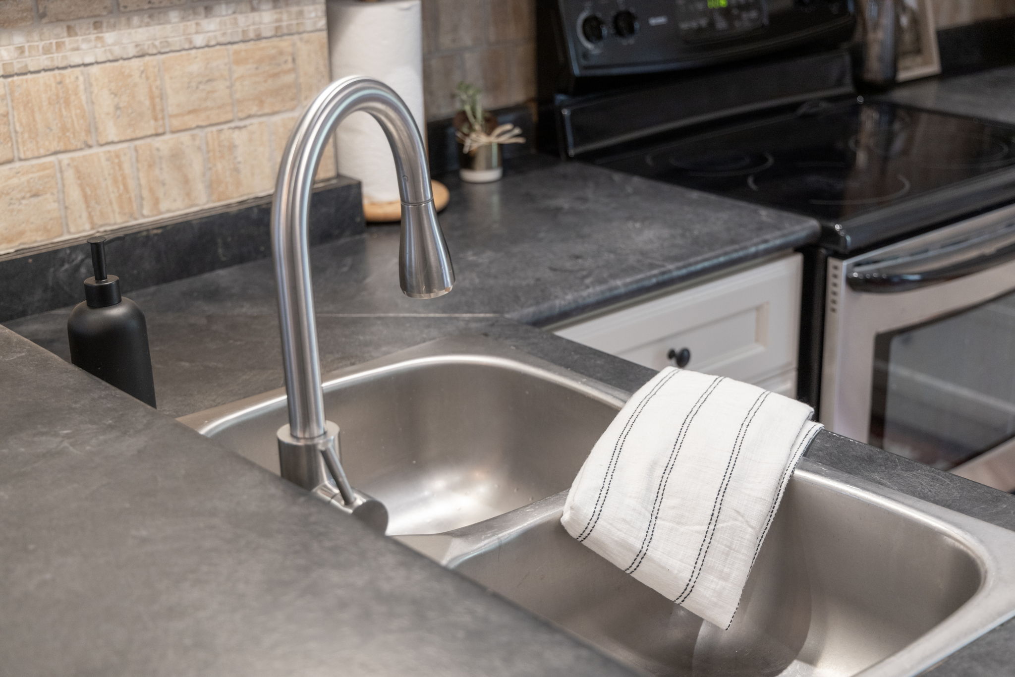 Toronto property showcase — delivered property photograph 52