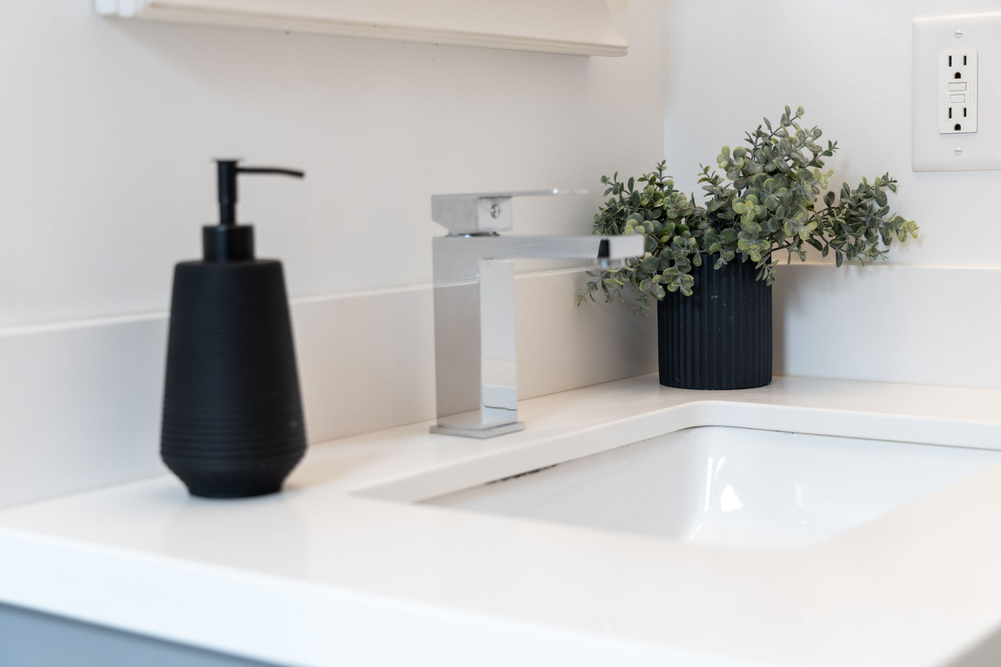 Toronto property showcase — delivered property photograph 79