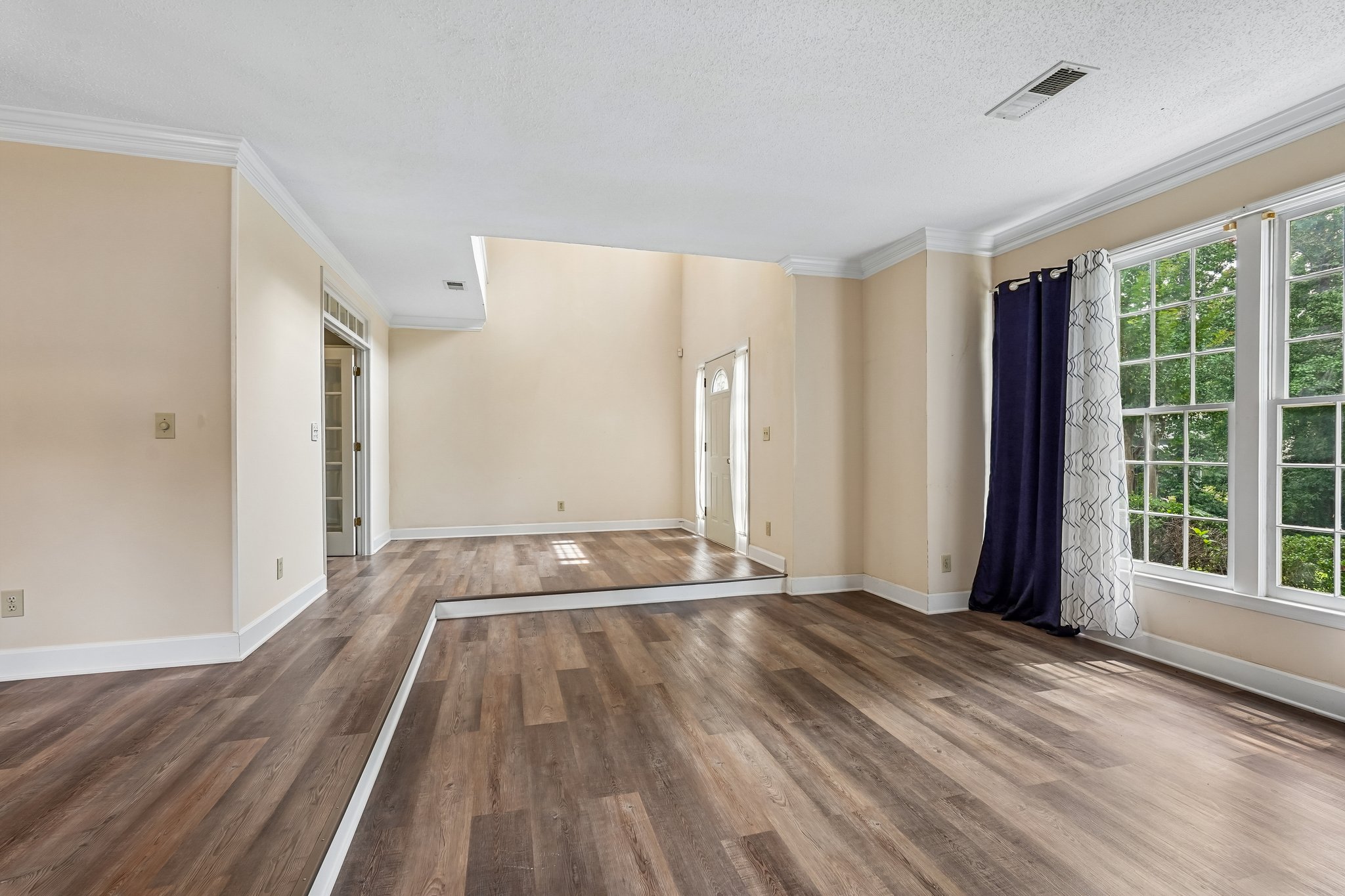 Laurel Springs Ln SW-S2807-009.jpg