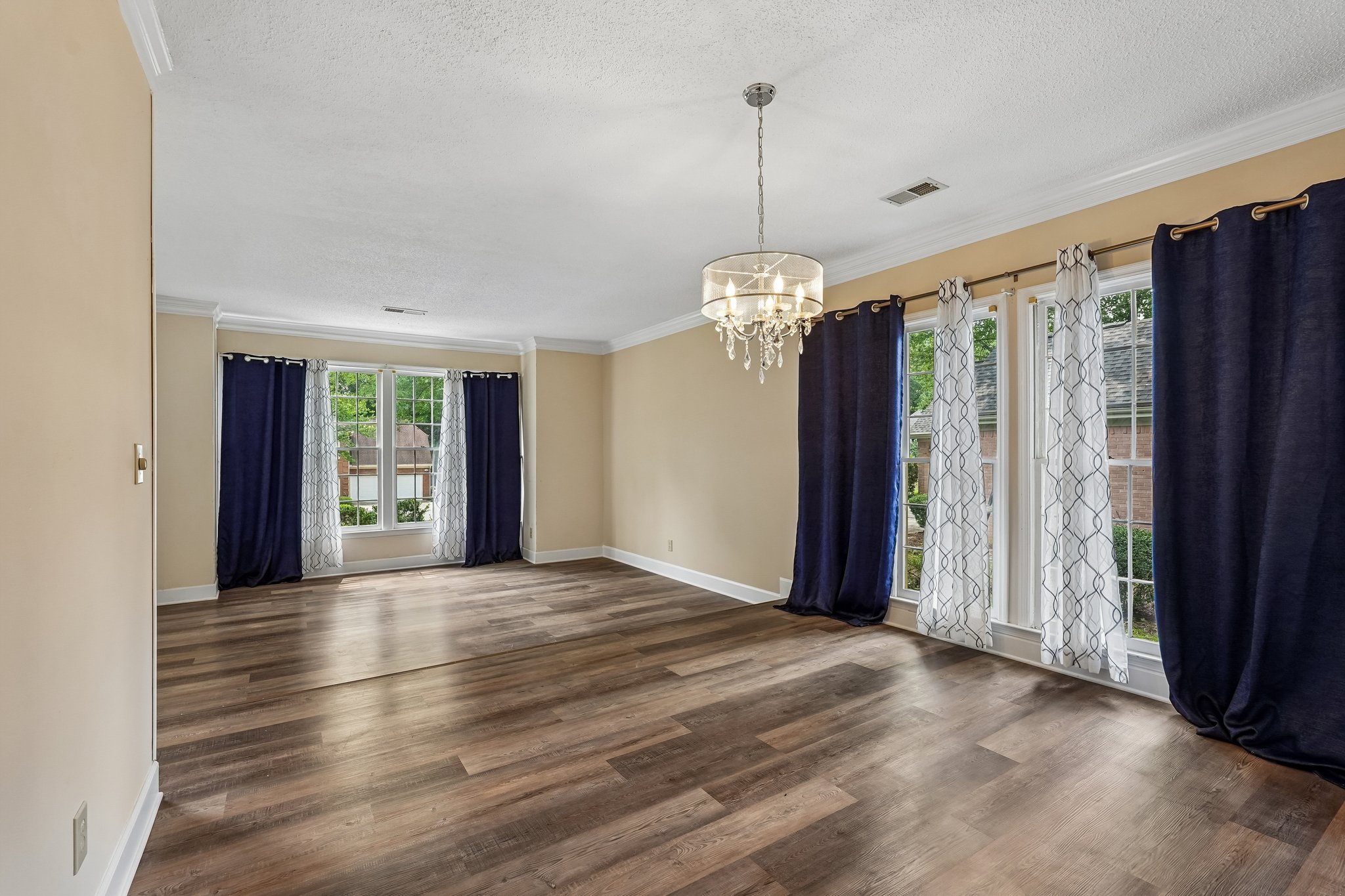 Laurel Springs Ln SW-S2807-013.jpg