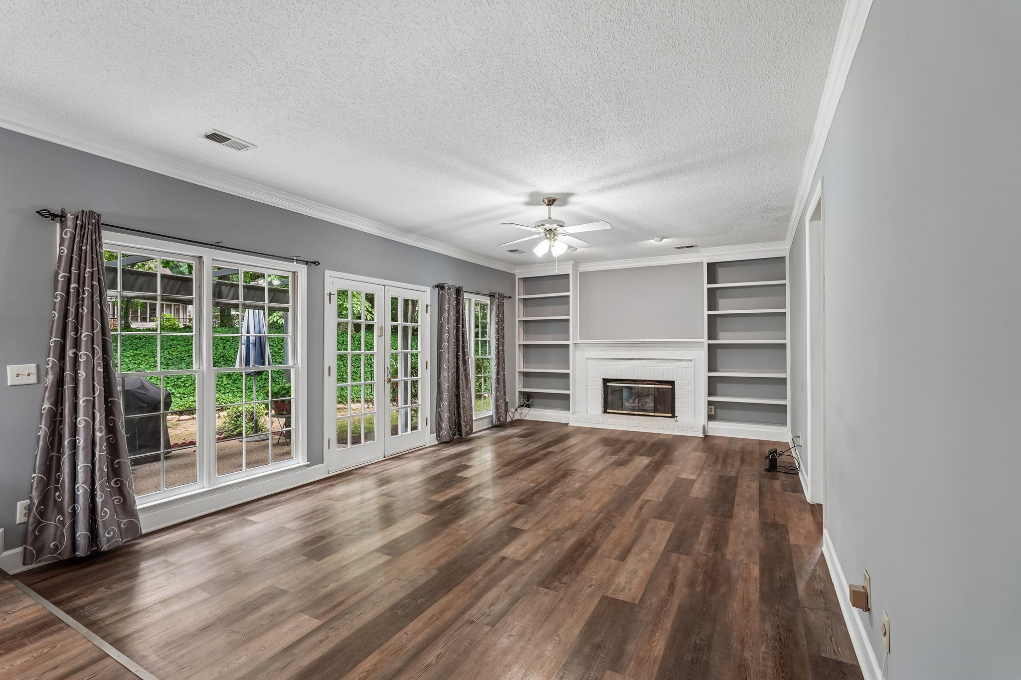 Laurel Springs Ln SW-S2807-024.jpg