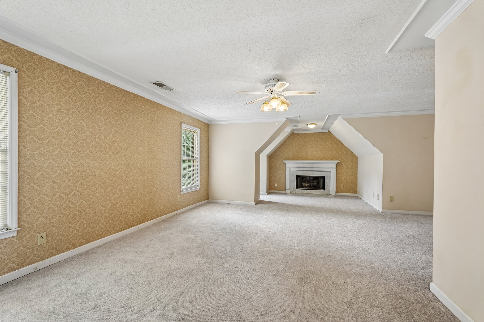 Laurel Springs Ln SW-S2807-033.jpg