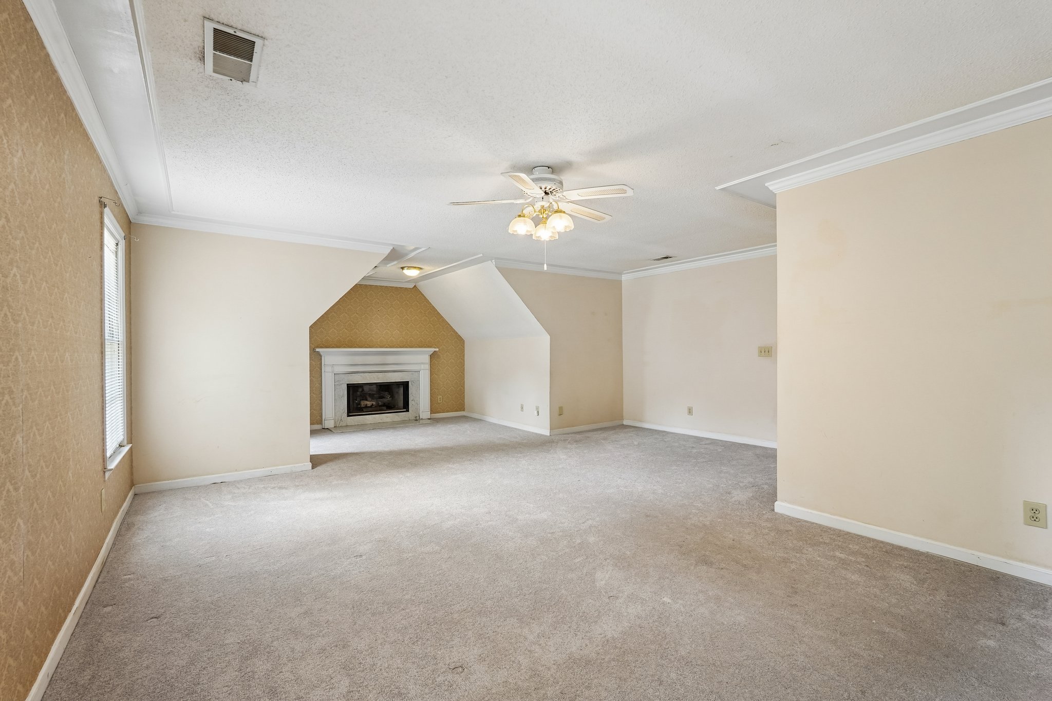 Laurel Springs Ln SW-S2807-034.jpg
