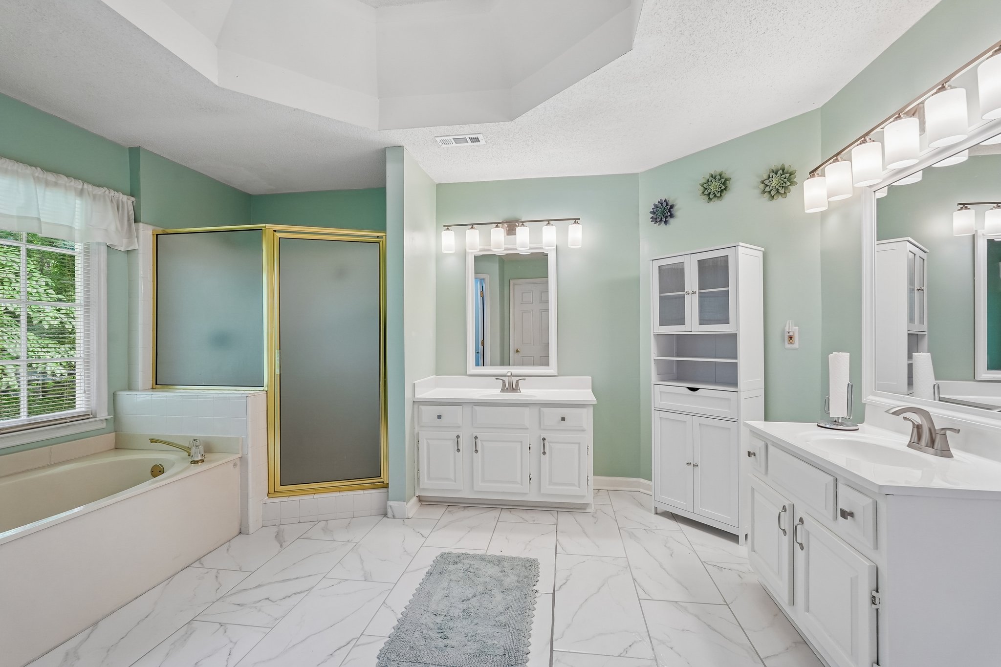 Laurel Springs Ln SW-S2807-038.jpg
