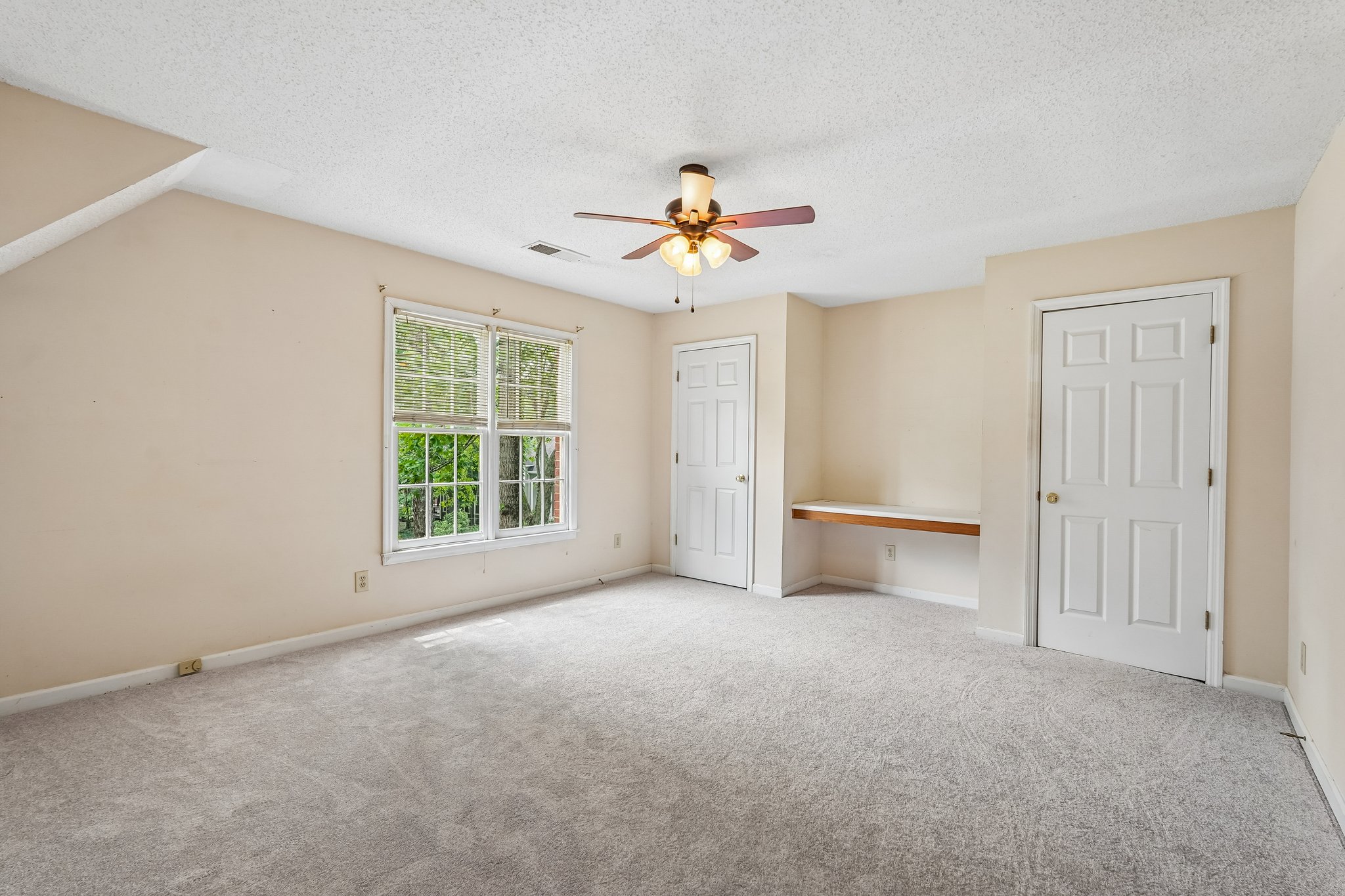 Laurel Springs Ln SW-S2807-043.jpg