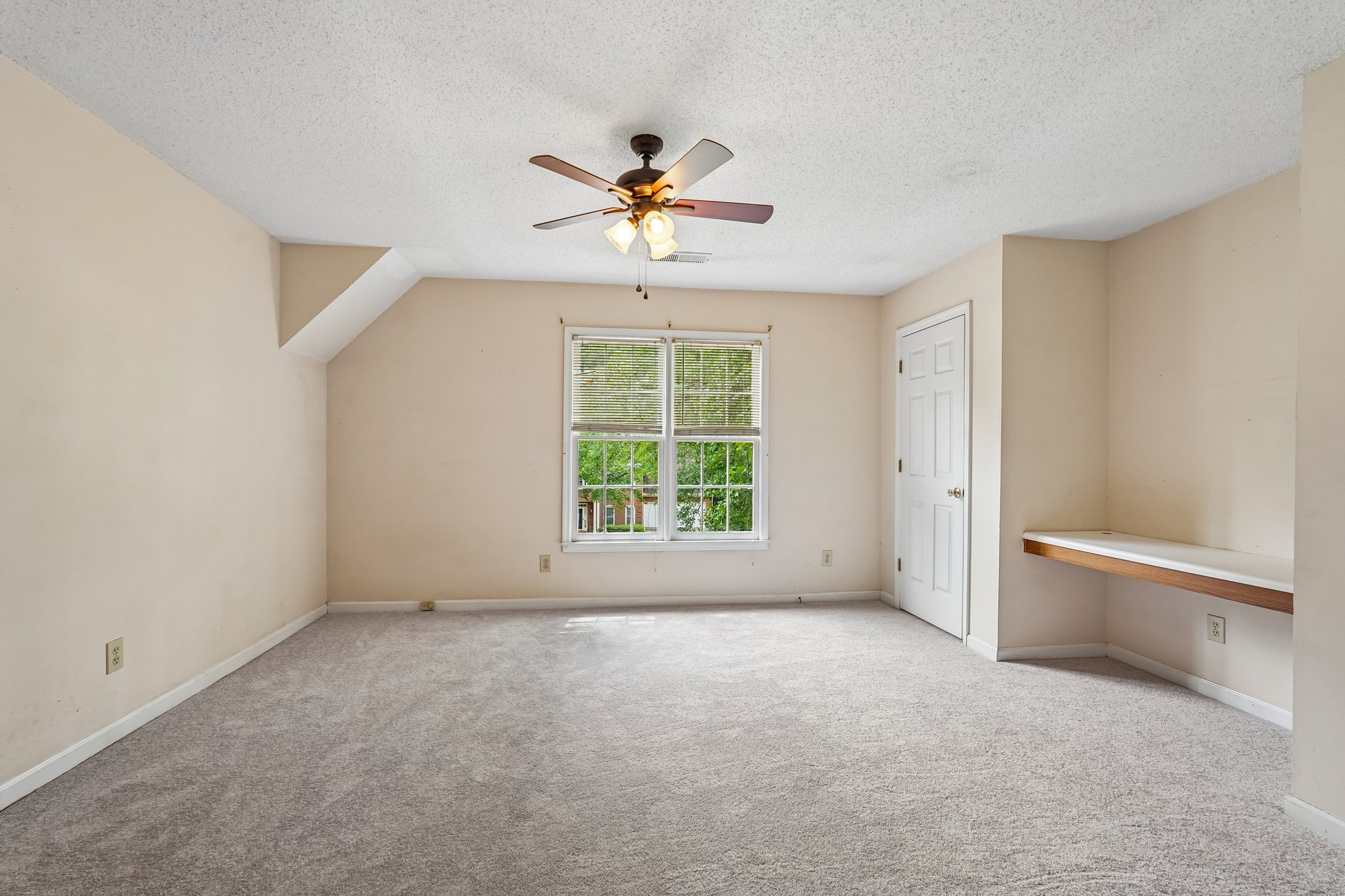 Laurel Springs Ln SW-S2807-044.jpg
