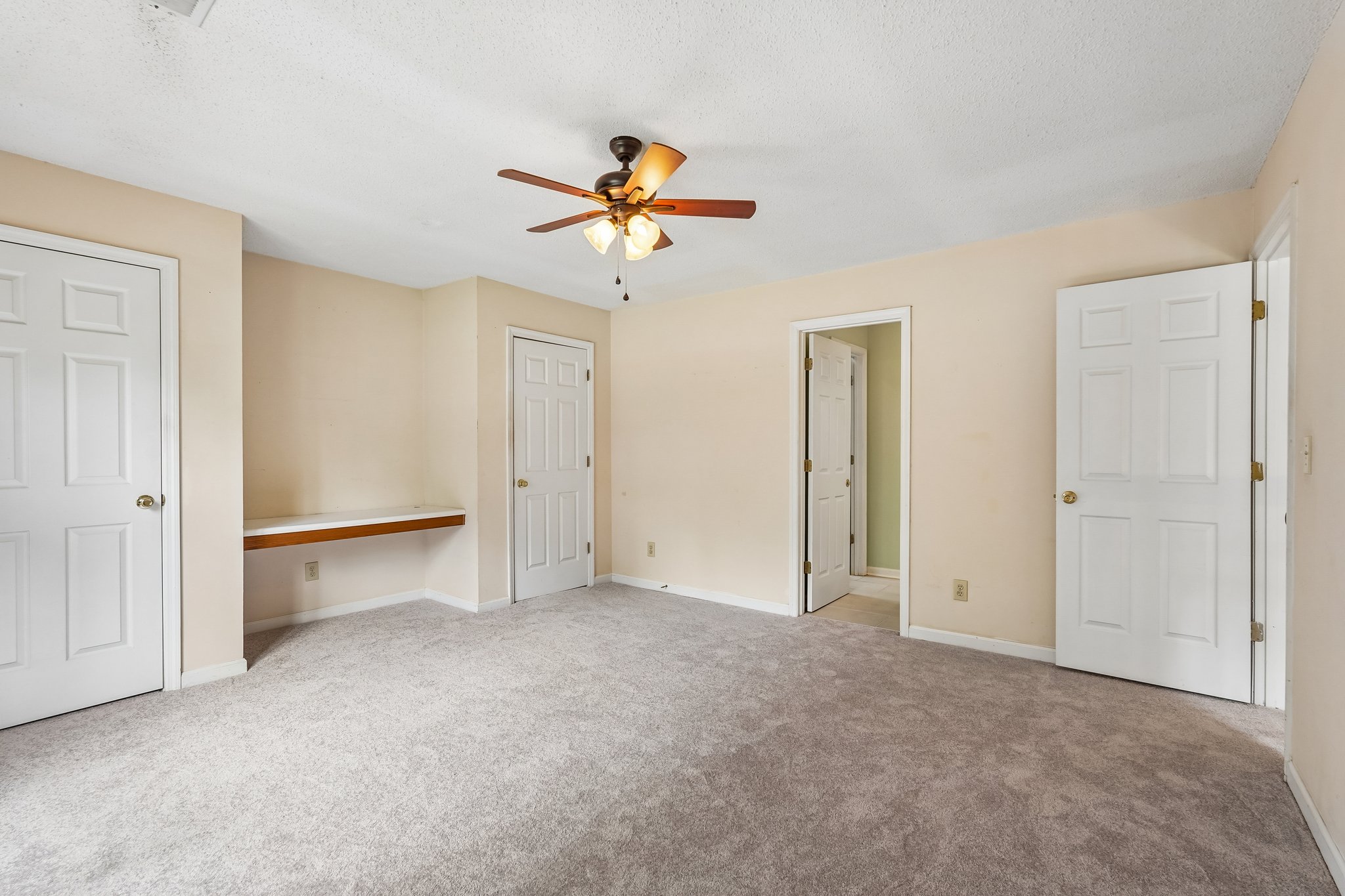 Laurel Springs Ln SW-S2807-046.jpg