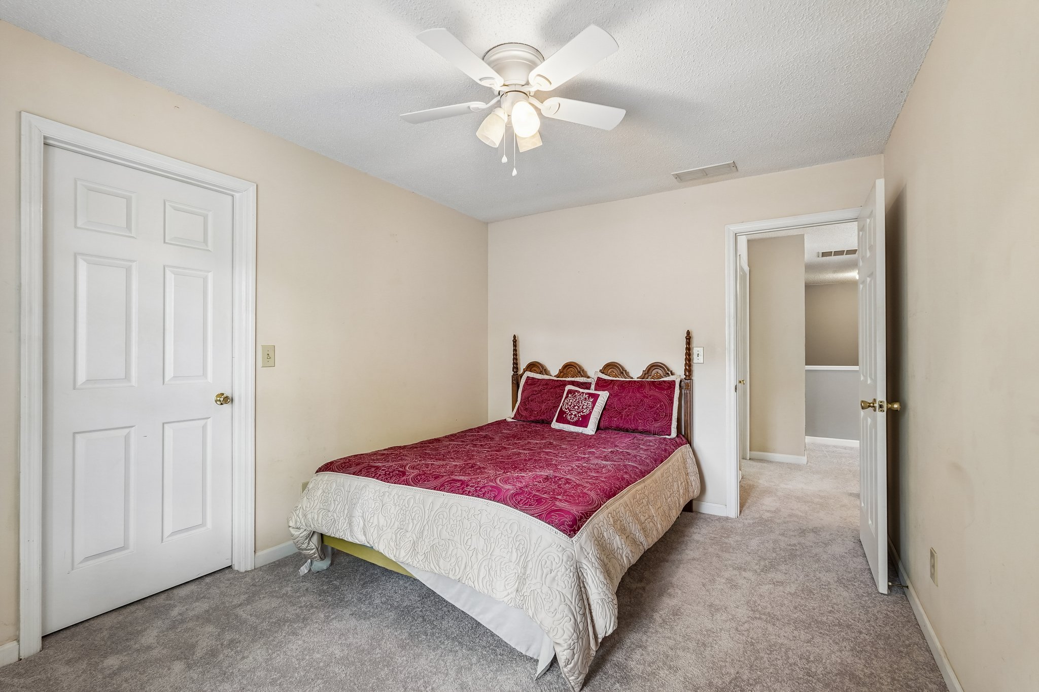 Laurel Springs Ln SW-S2807-051.jpg