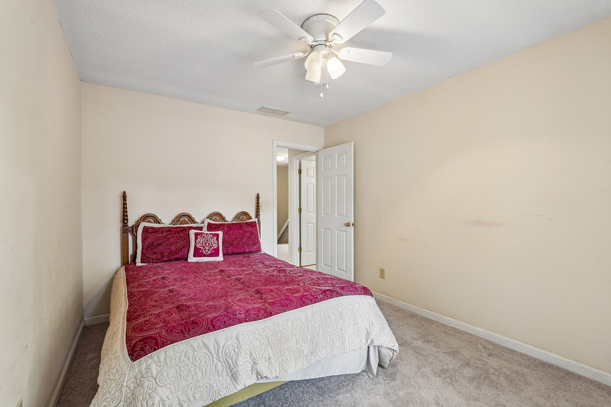 Laurel Springs Ln SW-S2807-052.jpg