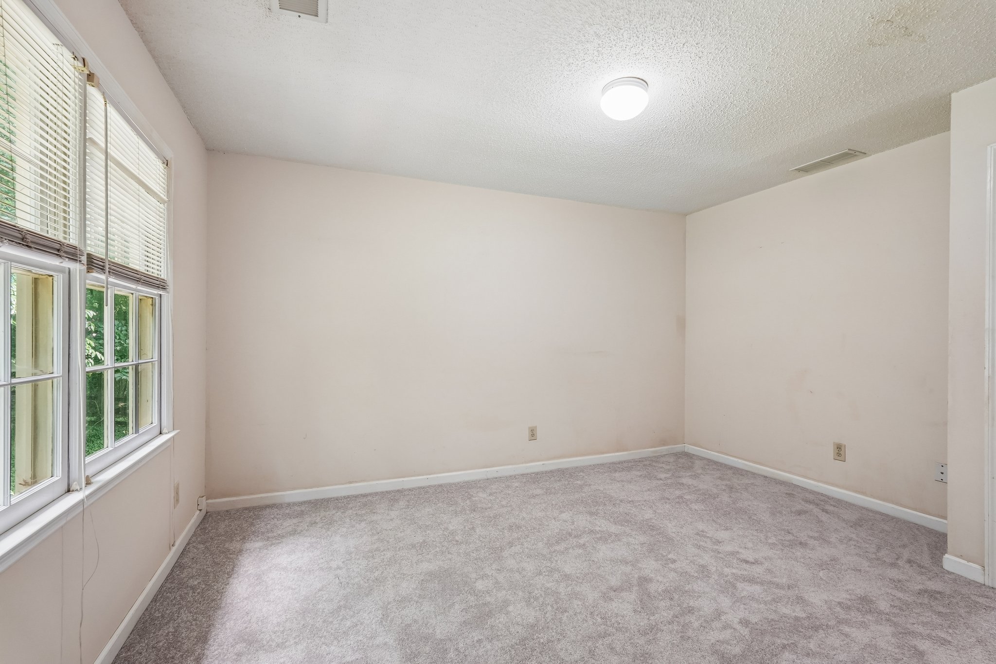 Laurel Springs Ln SW-S2807-055.jpg