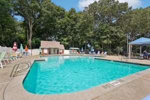 Laurel Springs Ln SW-2807-902.jpg
