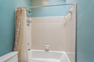 Laurel Springs Ln SW-S2807-049.jpg