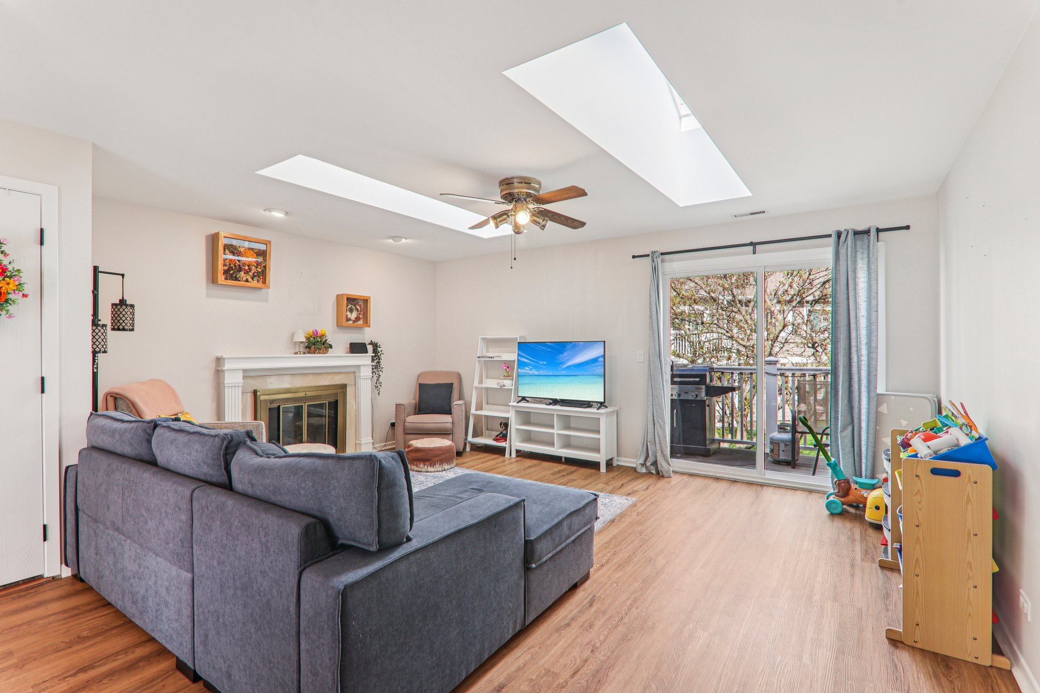 Westchester Cir 974-S0704-004.jpg