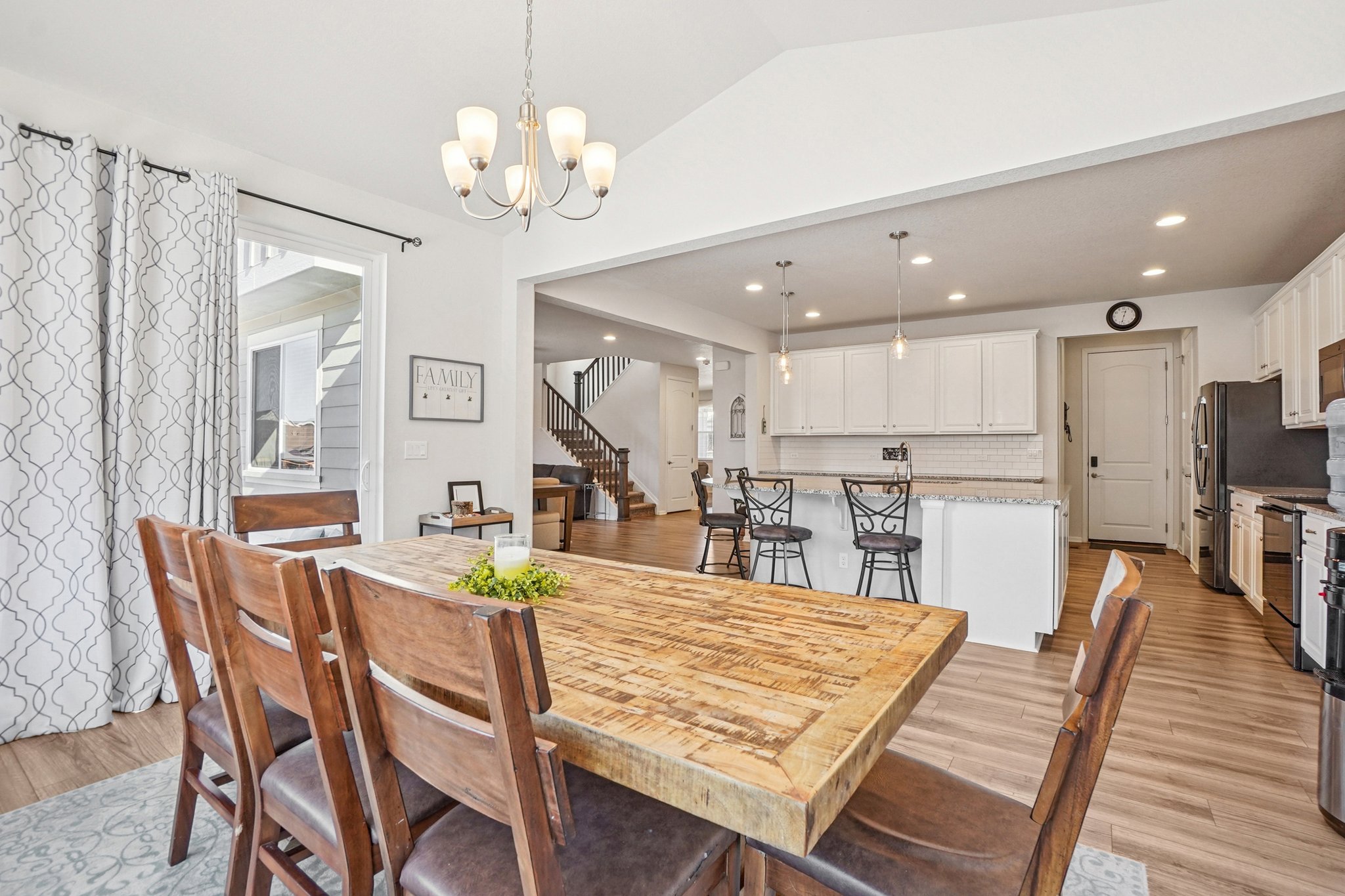 Ventura St-L2001-019.jpg