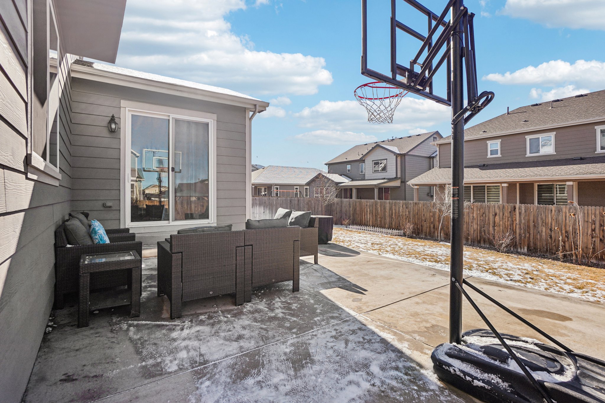 Ventura St-L2001-044.jpg