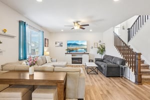 Ventura St-L2001-014.jpg