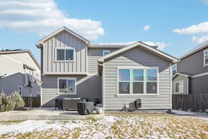 Ventura St-L2001-049.jpg