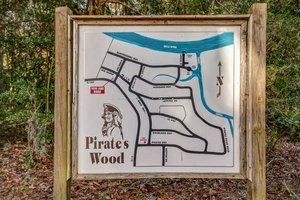 Pirates Wood
