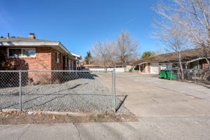 975 Berrum Ln, Reno, NV 89509, USA Photo 2