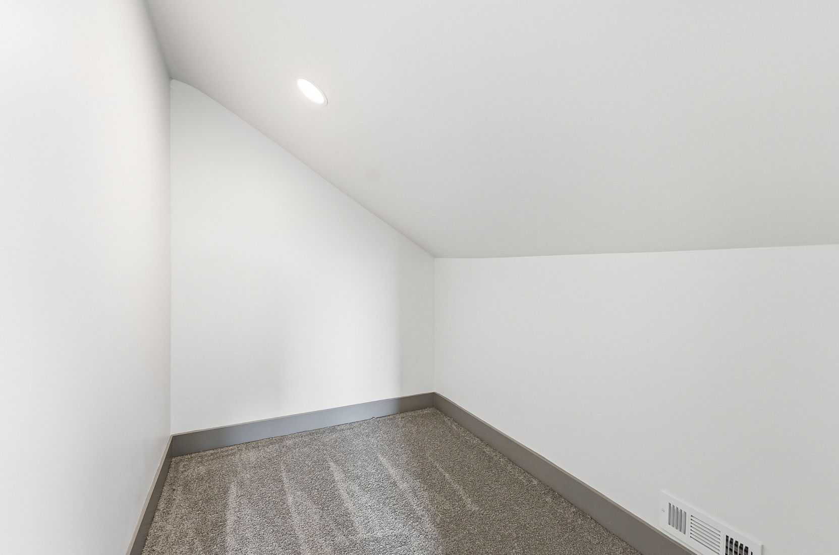 Kara Barnhart - 975 Carpenter St-52