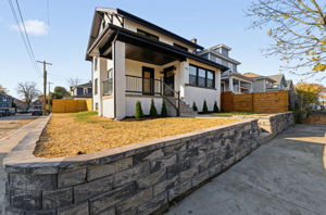 Kara Barnhart - 975 Carpenter St-2