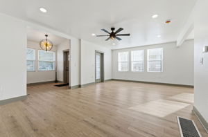 Kara Barnhart - 975 Carpenter St-13