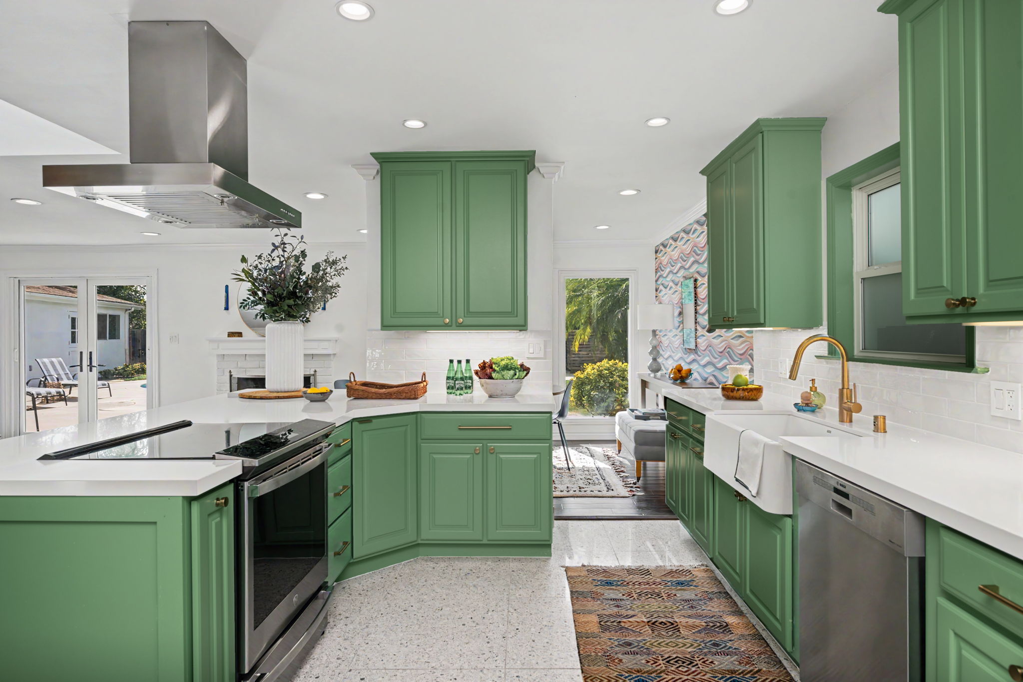  Photo 7