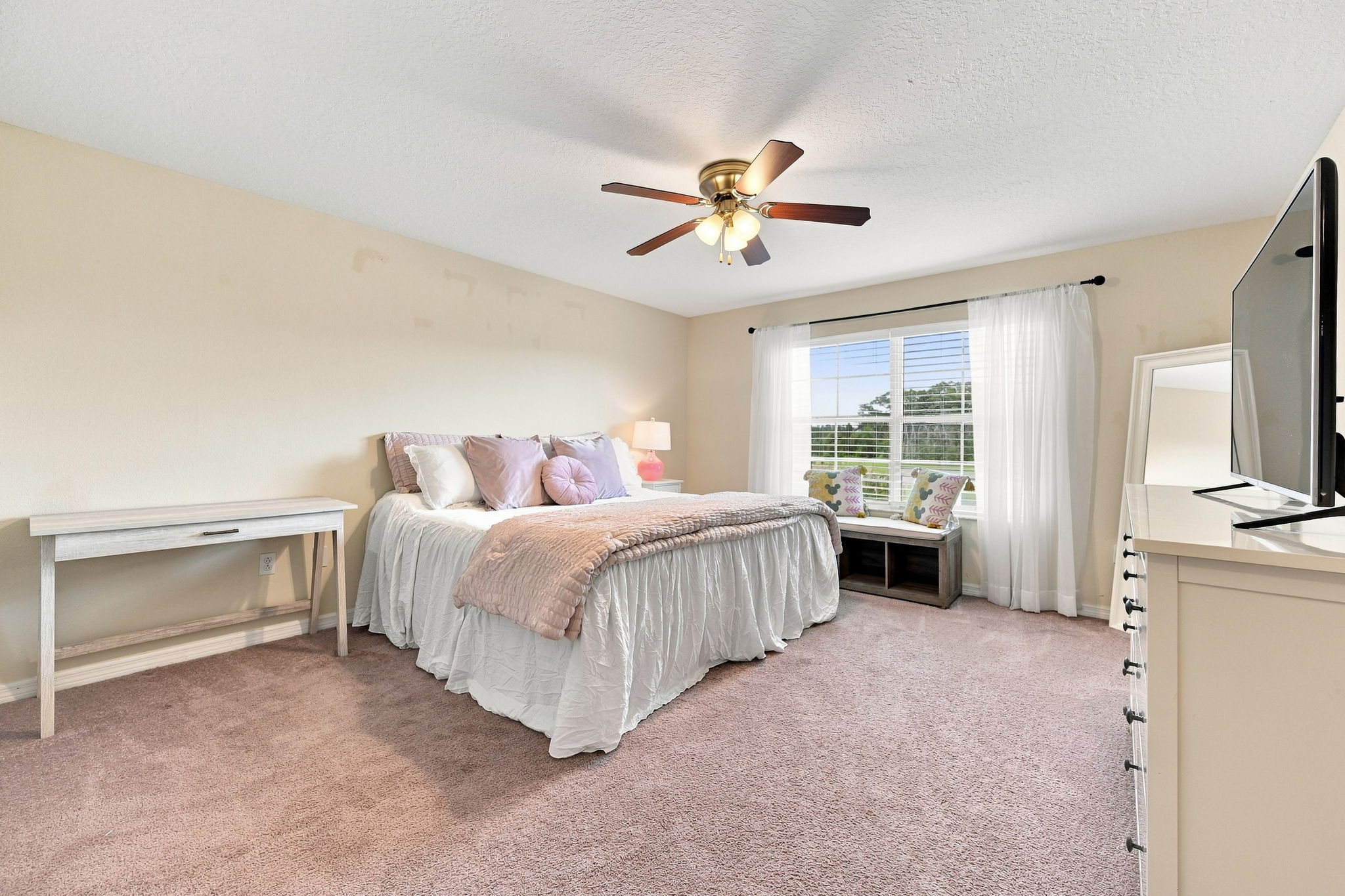 Upper Level Primary Bedroom1a