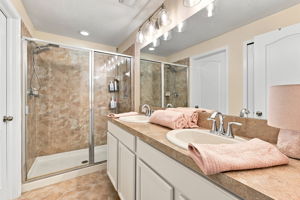 Upper Level Primary Bathroom