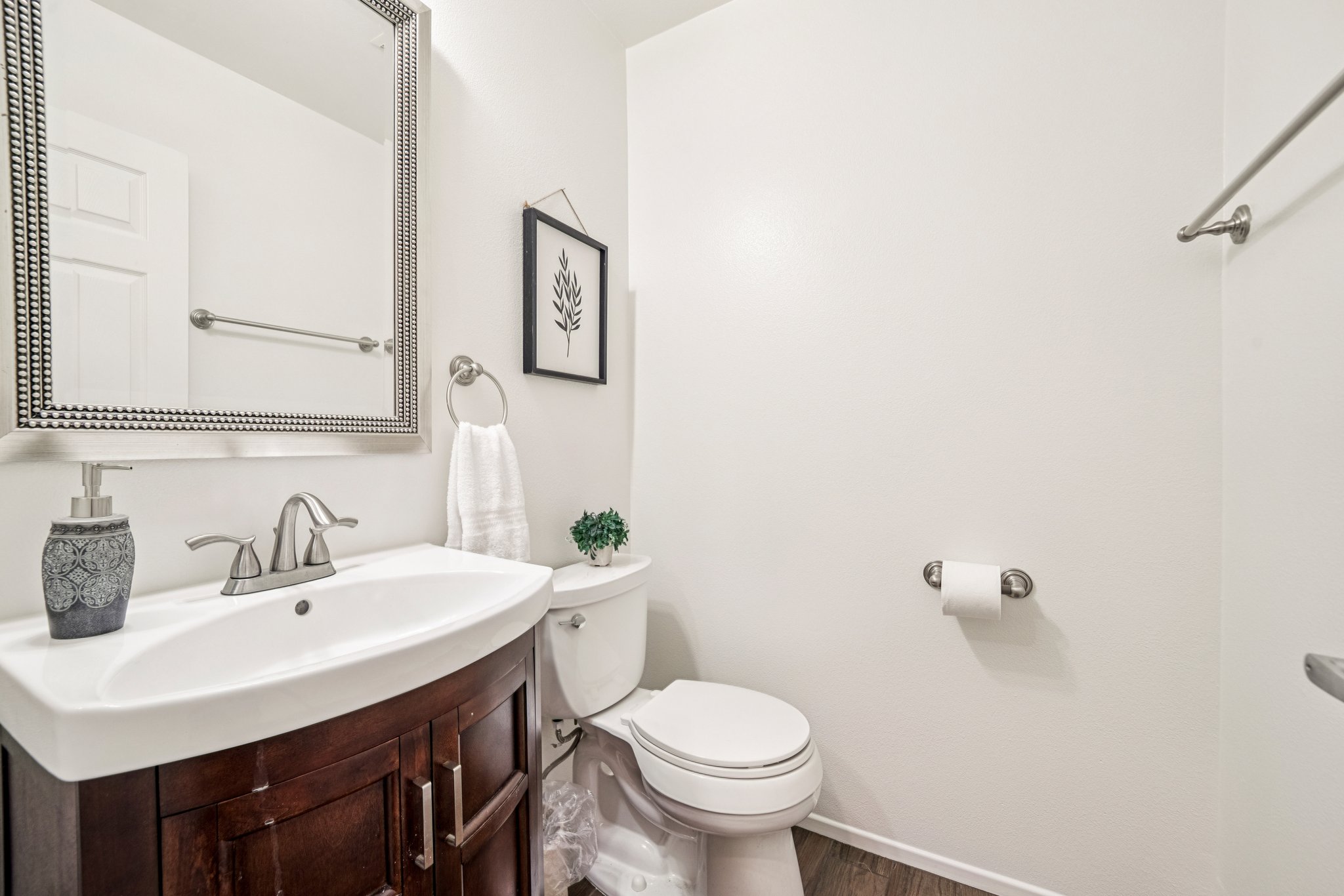 Alton Dr-S2208-015.jpg