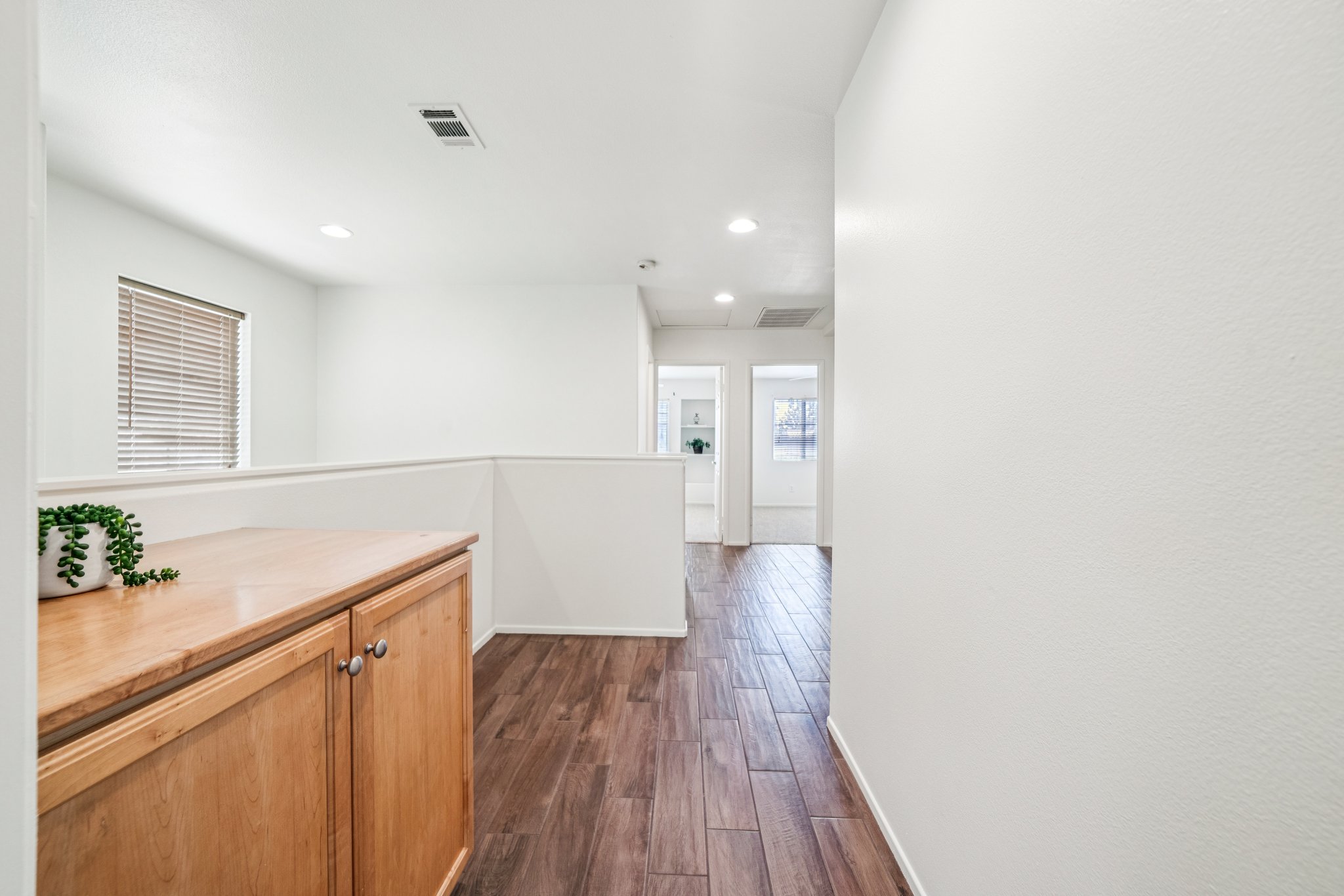 Alton Dr-S2208-021.jpg