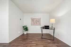 Alton Dr-S2208-017.jpg