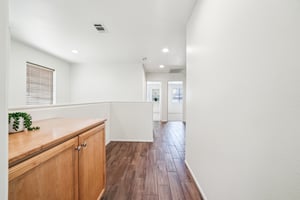 Alton Dr-S2208-021.jpg