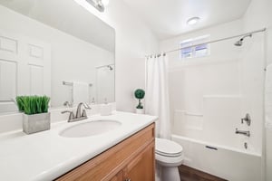 Alton Dr-S2208-022.jpg