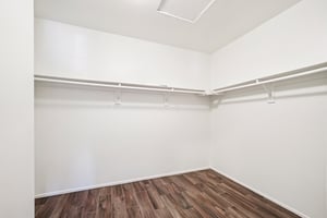 Alton Dr-S2208-040.jpg