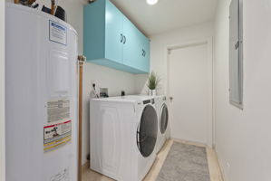  Photo 33