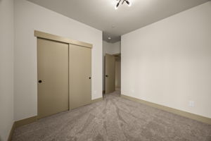  Photo 37