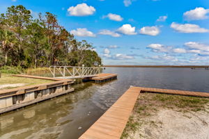 Pirates Woods Private Deep Water Boat Launch