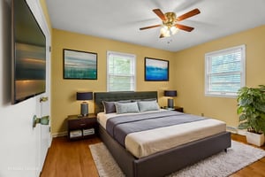 Interior-11 virtually staged.jpeg