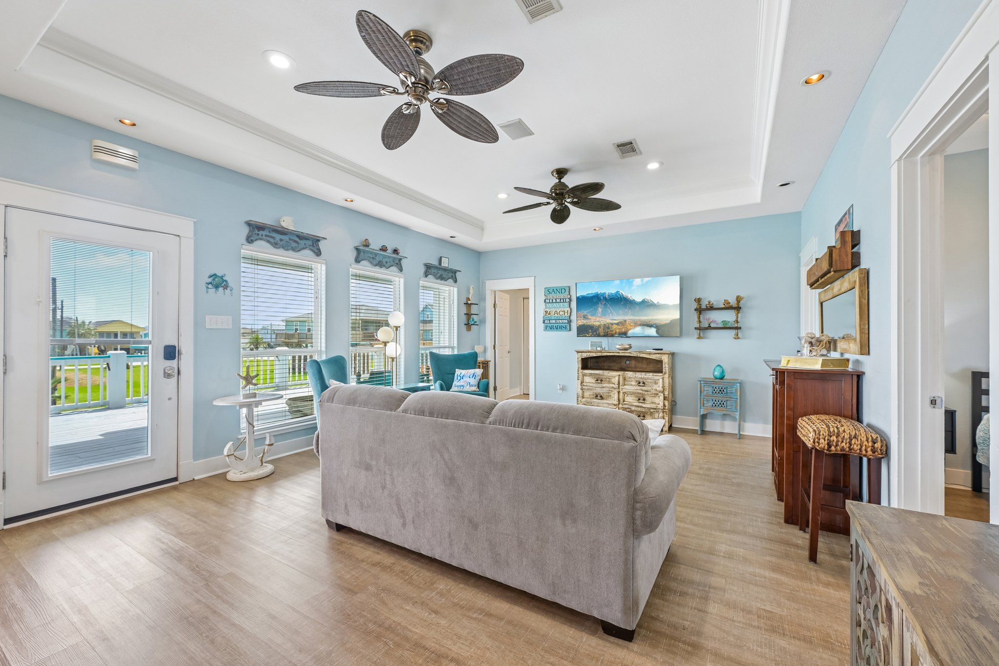 Bahama Dr-S2506-005.jpg