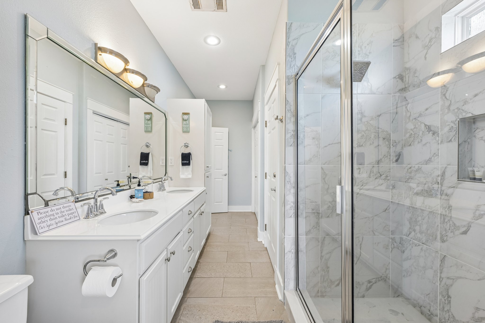 Bahama Dr-S2506-023.jpg
