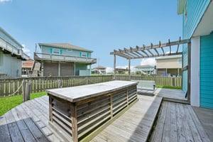 Bahama Dr-S2506-036.jpg
