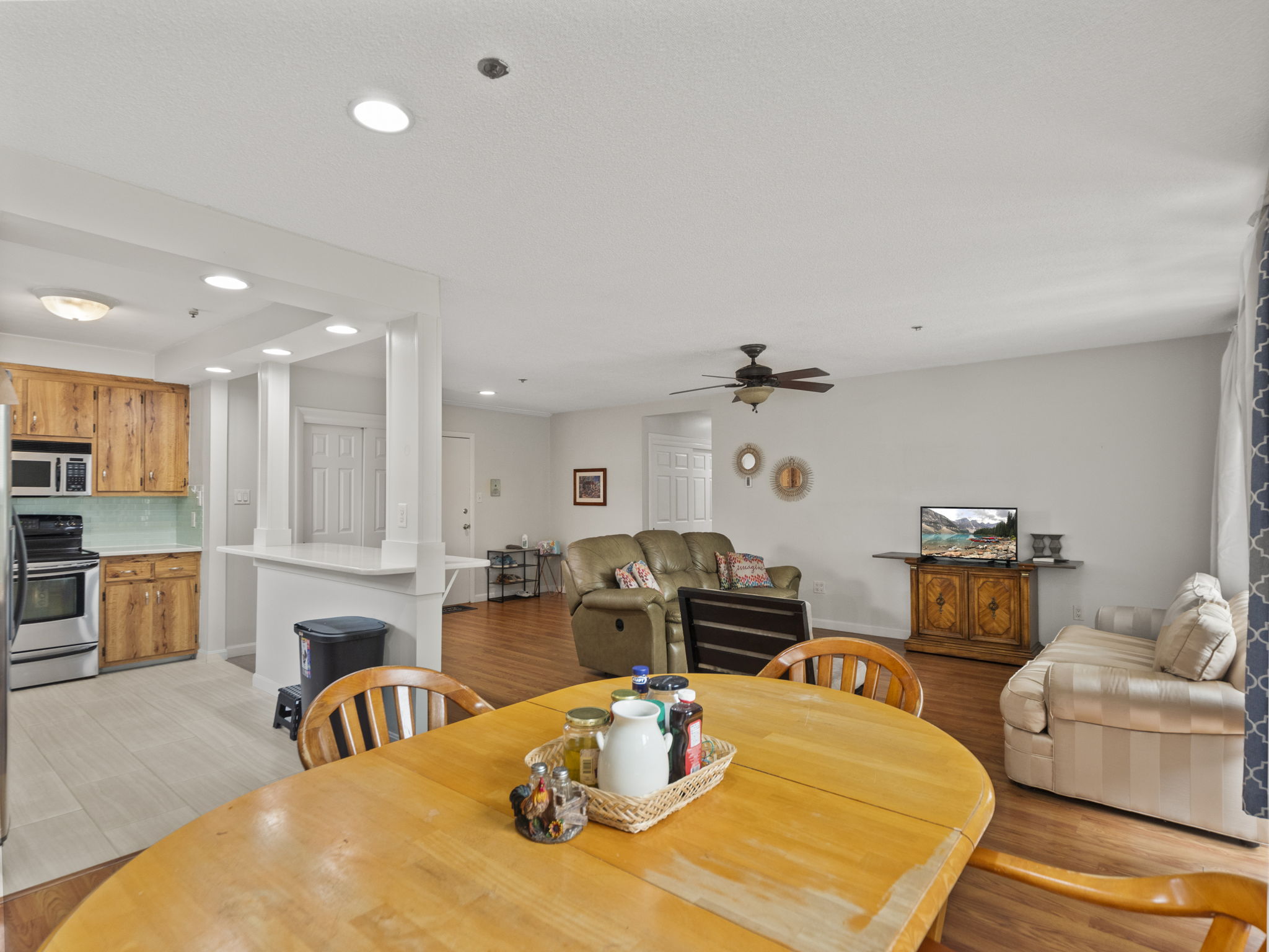 977 Westford St 4 Lowell MA 25