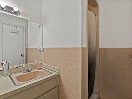 977 Westford St 4 Lowell MA 10