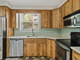 977 Westford St 4 Lowell MA 16