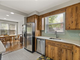 977 Westford St 4 Lowell MA 17