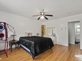 977 Westford St 4 Lowell MA 2