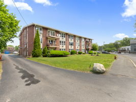 977 Westford St 4 Lowell MA 39